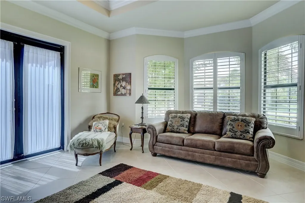 2899 Cinnamon Bay Circle Naples FL 34119