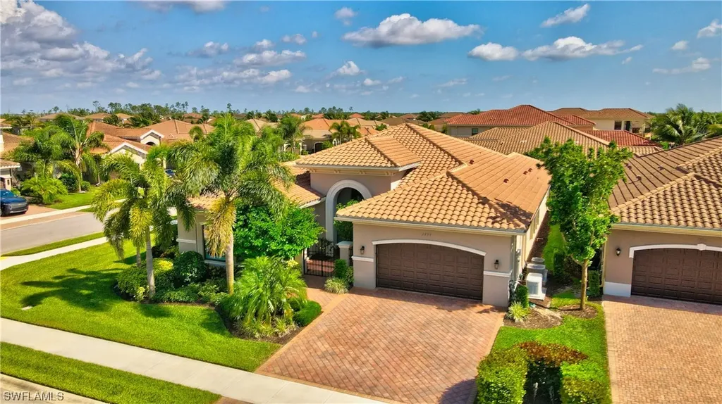 2899 Cinnamon Bay Circle Naples FL 34119