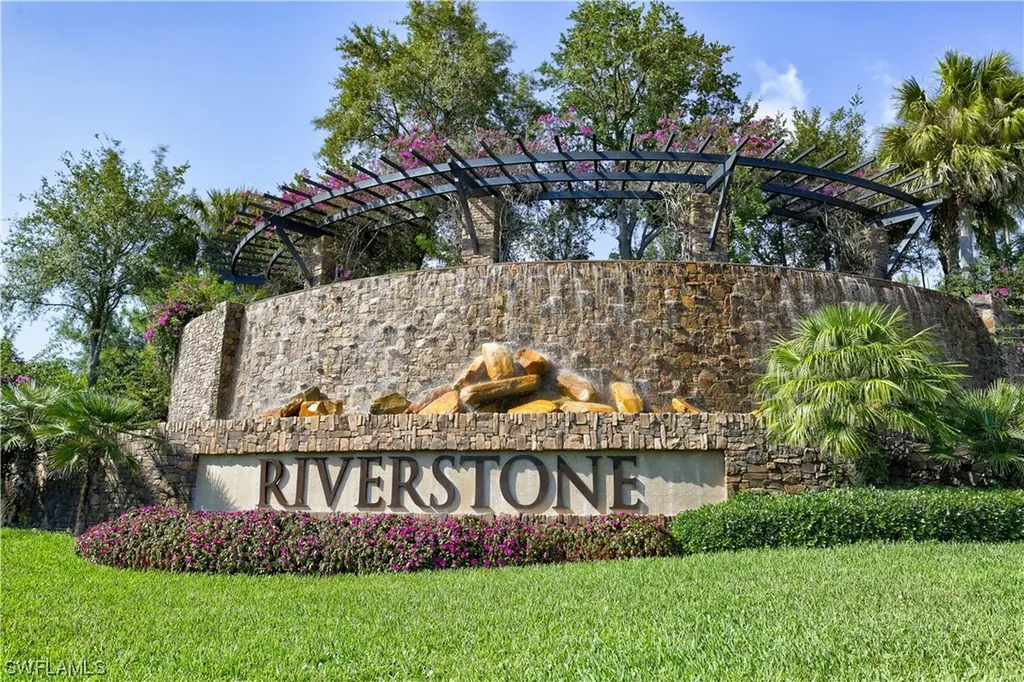 2899 Cinnamon Bay Circle Naples FL 34119