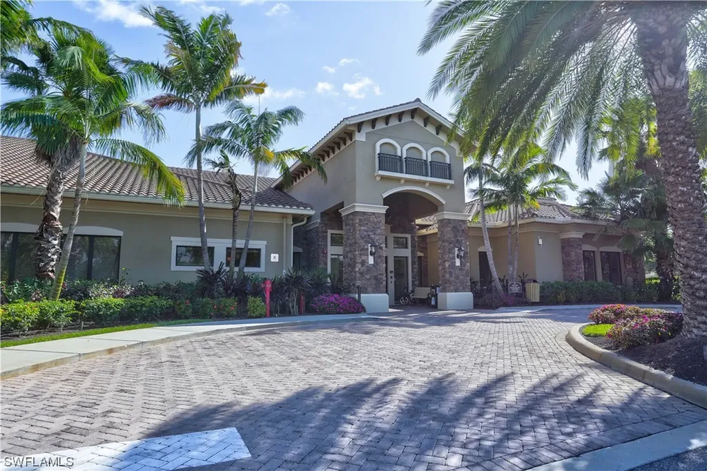2899 Cinnamon Bay Circle Naples FL 34119