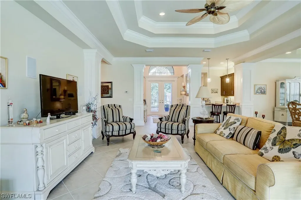 2899 Cinnamon Bay Circle Naples FL 34119