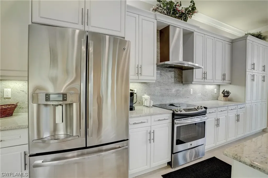 2899 Cinnamon Bay Circle Naples FL 34119