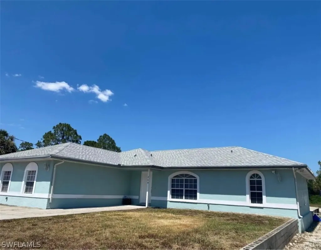 240 12th Street NE Naples FL 34120