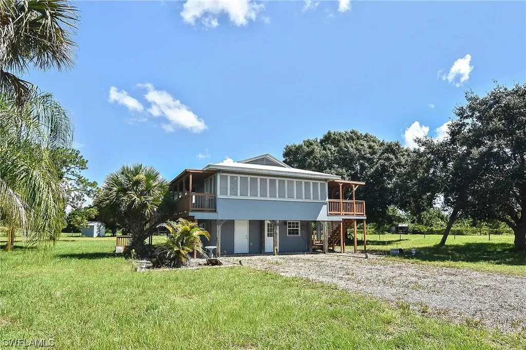 2321 60th Avenue NE Naples FL 34120