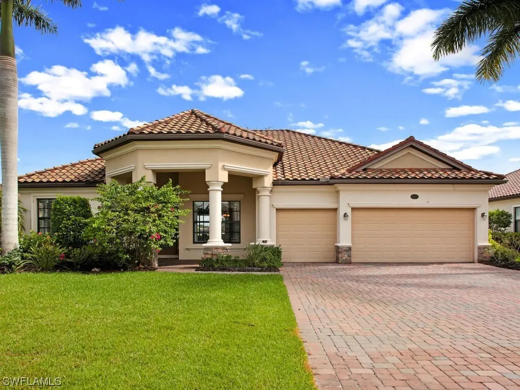 10137 Biscayne Bay Lane Naples FL 34120