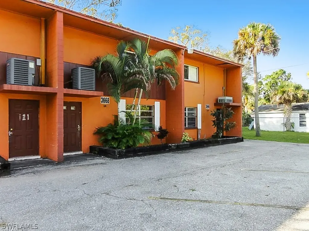 3666 Pearl Street Fort Myers FL 33916