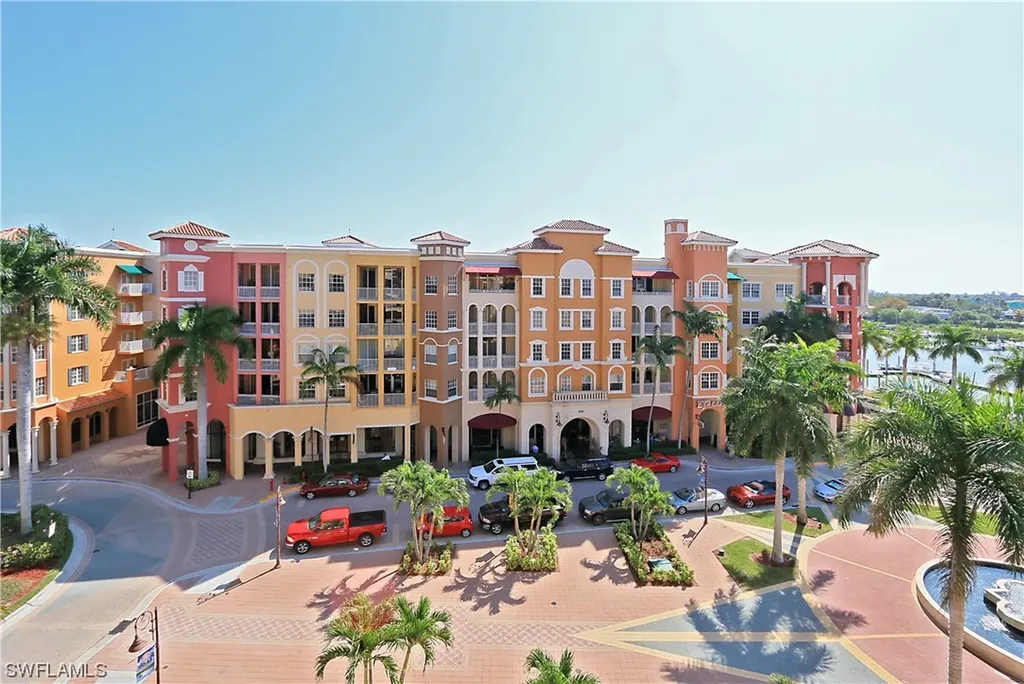 451 Bayfront Place Naples FL 34102