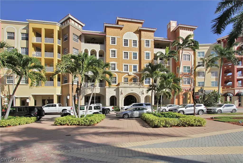 451 Bayfront Place Naples FL 34102