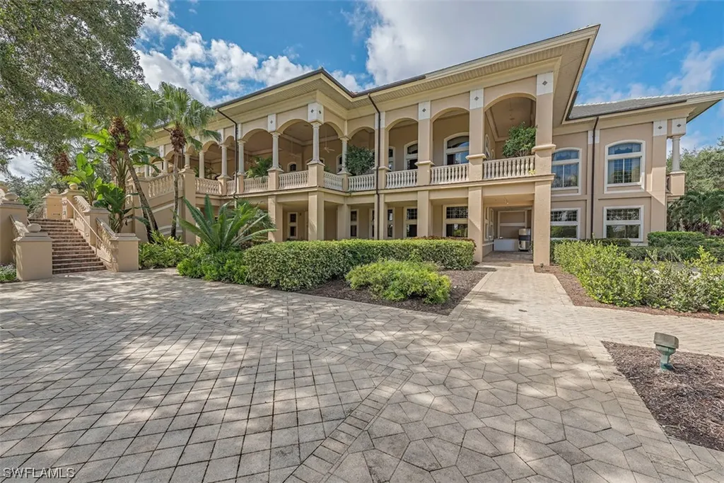 6003 Fairway Court Naples FL 34110
