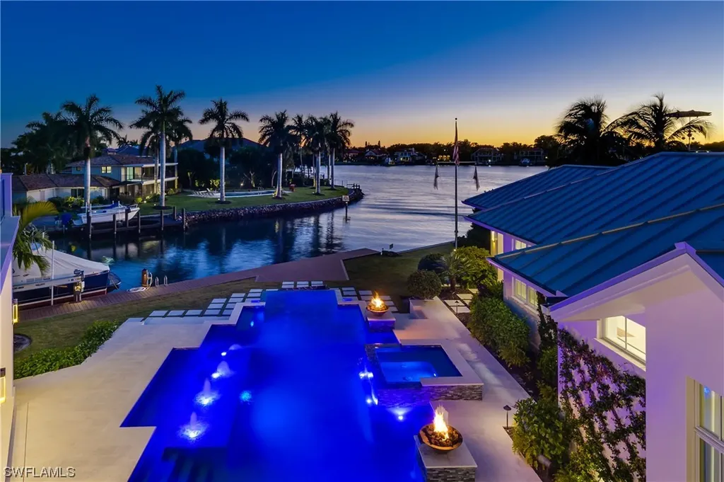 2380 Kingfish Road Naples FL 34102