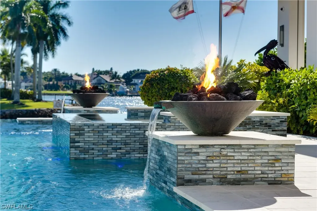 2380 Kingfish Road Naples FL 34102