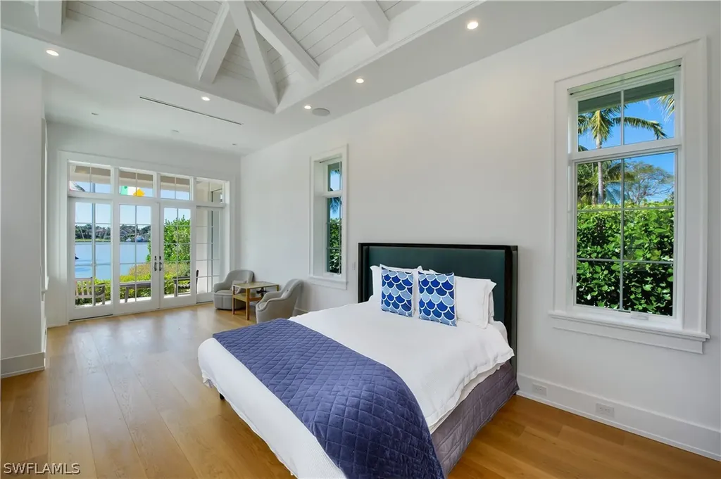 2380 Kingfish Road Naples FL 34102