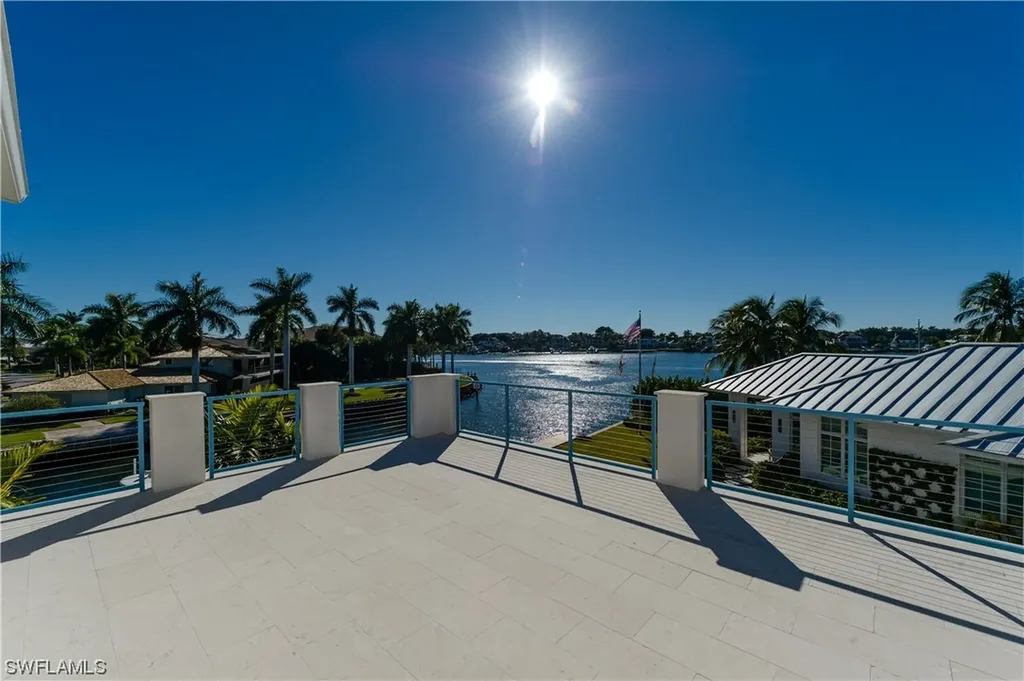 2380 Kingfish Road Naples FL 34102