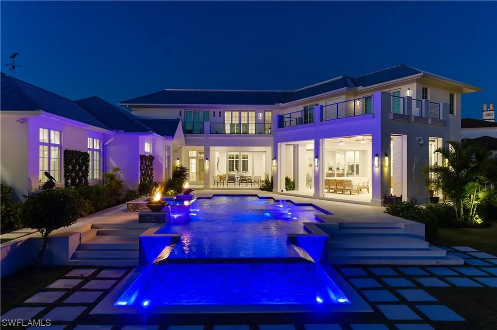 2380 Kingfish Road Naples FL 34102