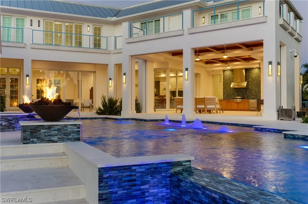 2380 Kingfish Road Naples FL 34102