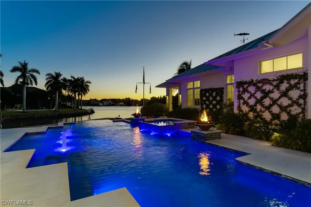 2380 Kingfish Road Naples FL 34102