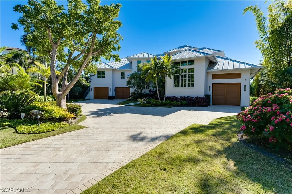 2380 Kingfish Road Naples FL 34102