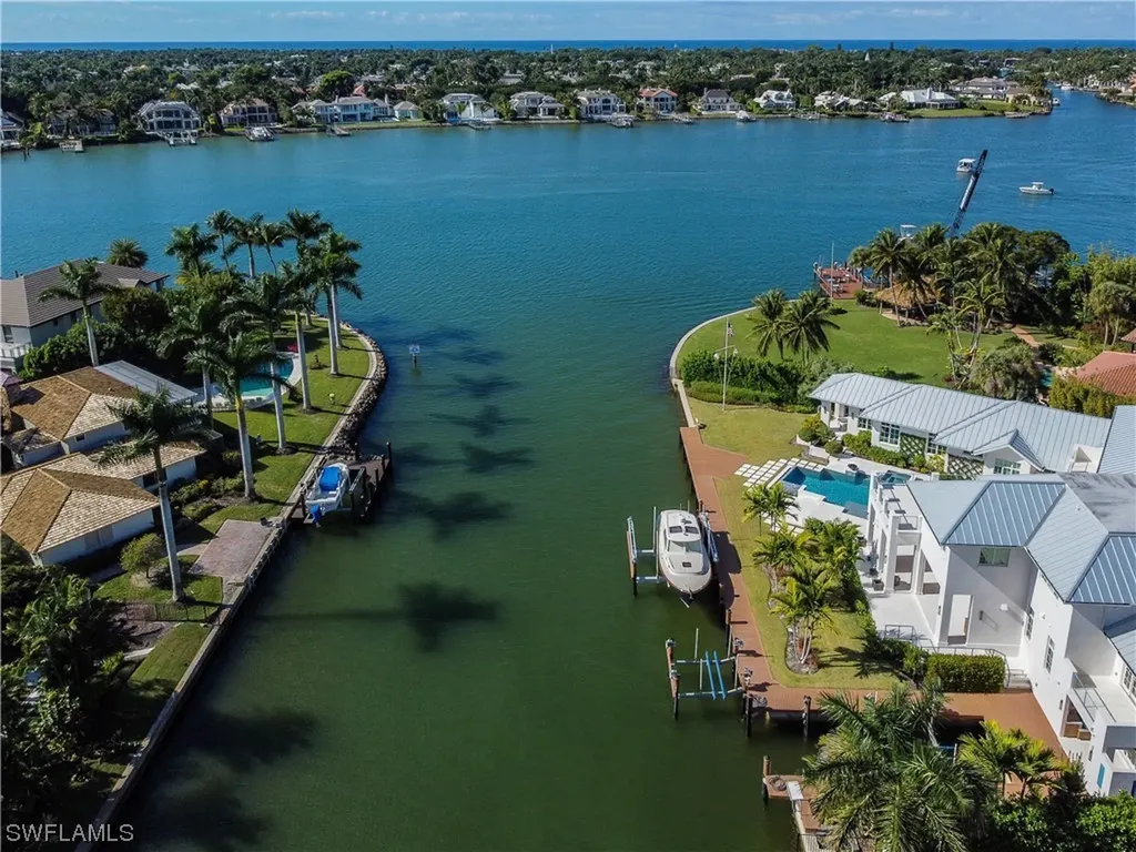2380 Kingfish Road Naples FL 34102