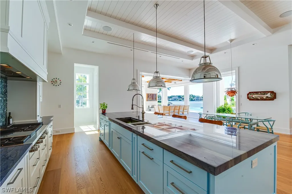 2380 Kingfish Road Naples FL 34102