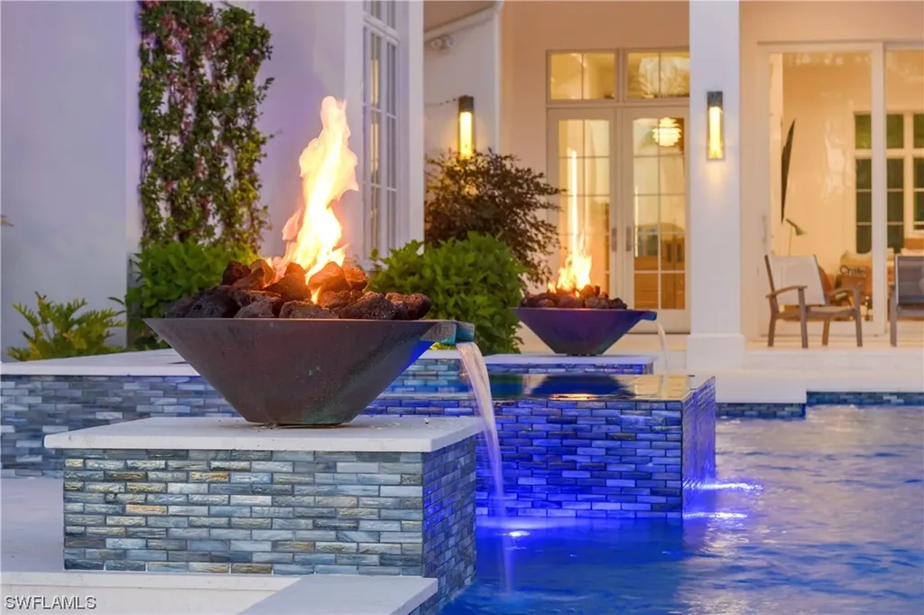 2380 Kingfish Road Naples FL 34102