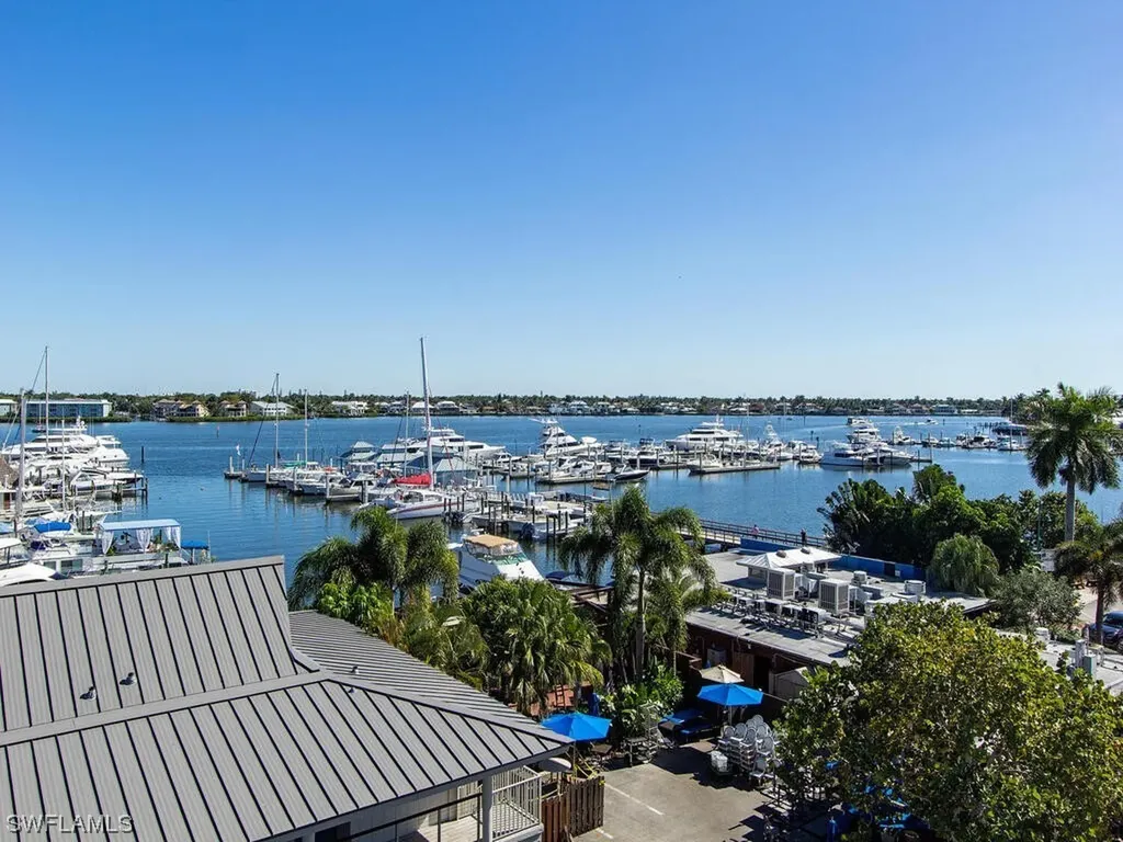 1165 8th Street S Naples FL 34102