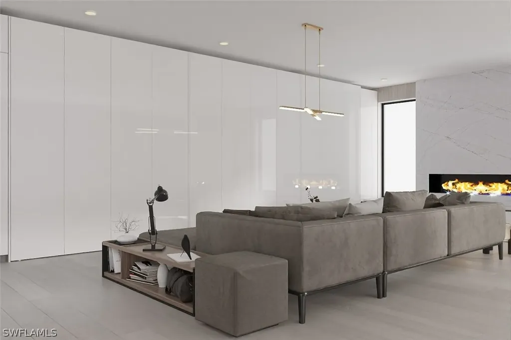 1165 8th Street S Naples FL 34102