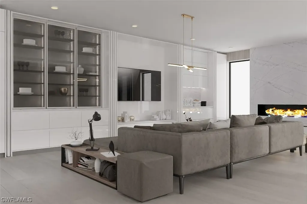 1165 8th Street S Naples FL 34102