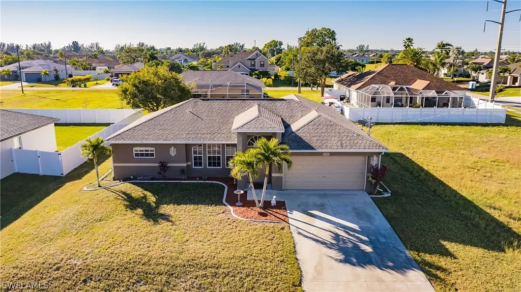 1918 SW 25th Terrace Cape Coral FL 33914