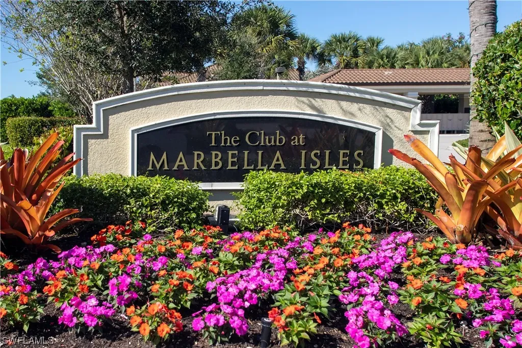 13491 Coronado Drive Naples FL 34109