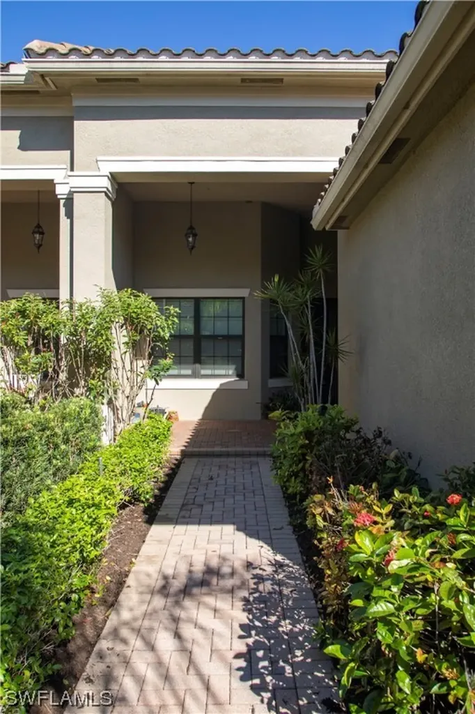 13491 Coronado Drive Naples FL 34109