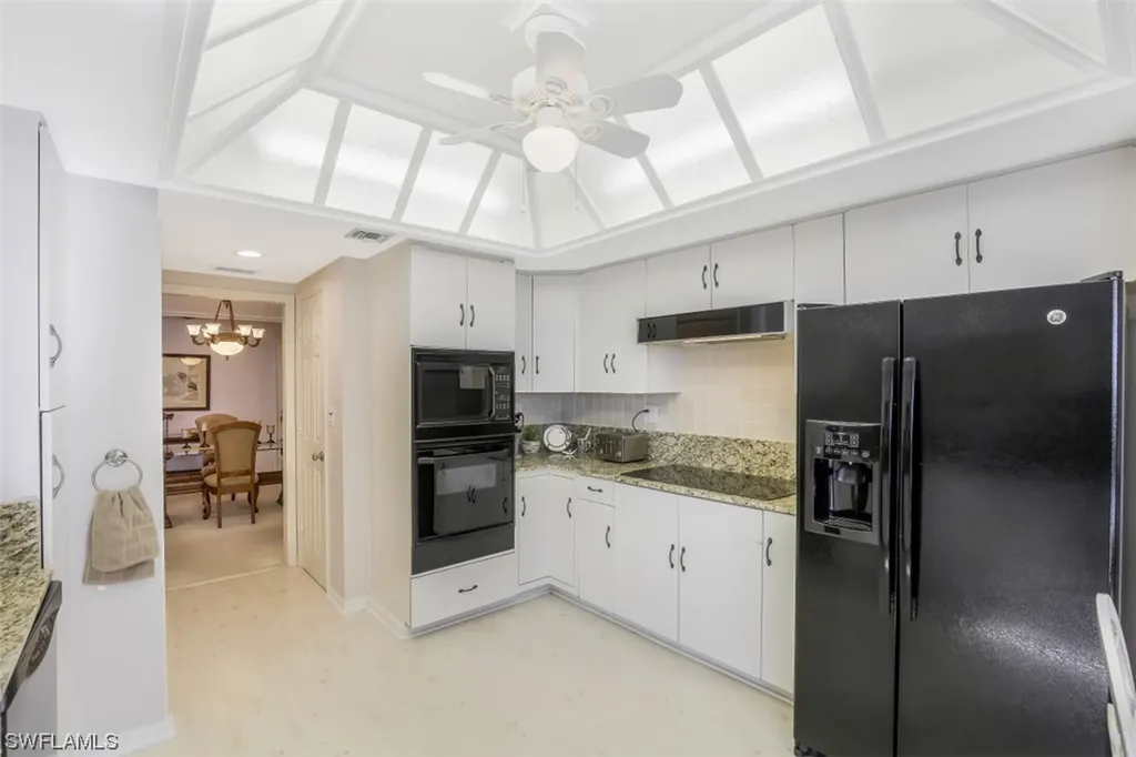 6075 Pelican Bay Boulevard Naples FL 34108