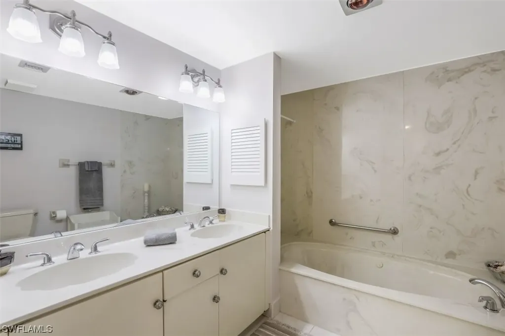 6075 Pelican Bay Boulevard Naples FL 34108