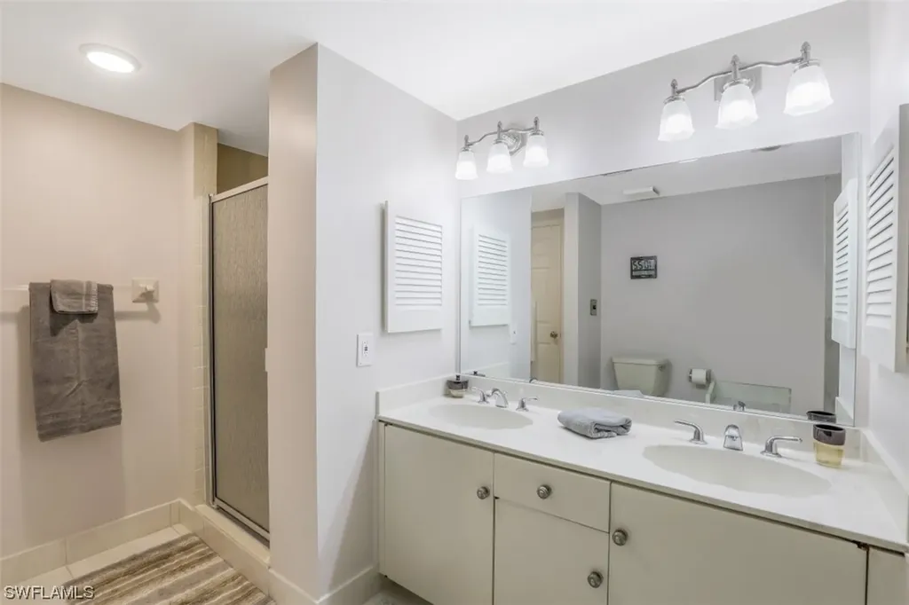 6075 Pelican Bay Boulevard Naples FL 34108