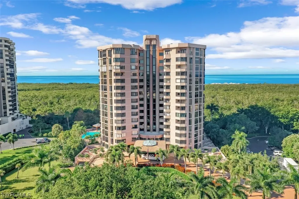 6075 Pelican Bay Boulevard Naples FL 34108