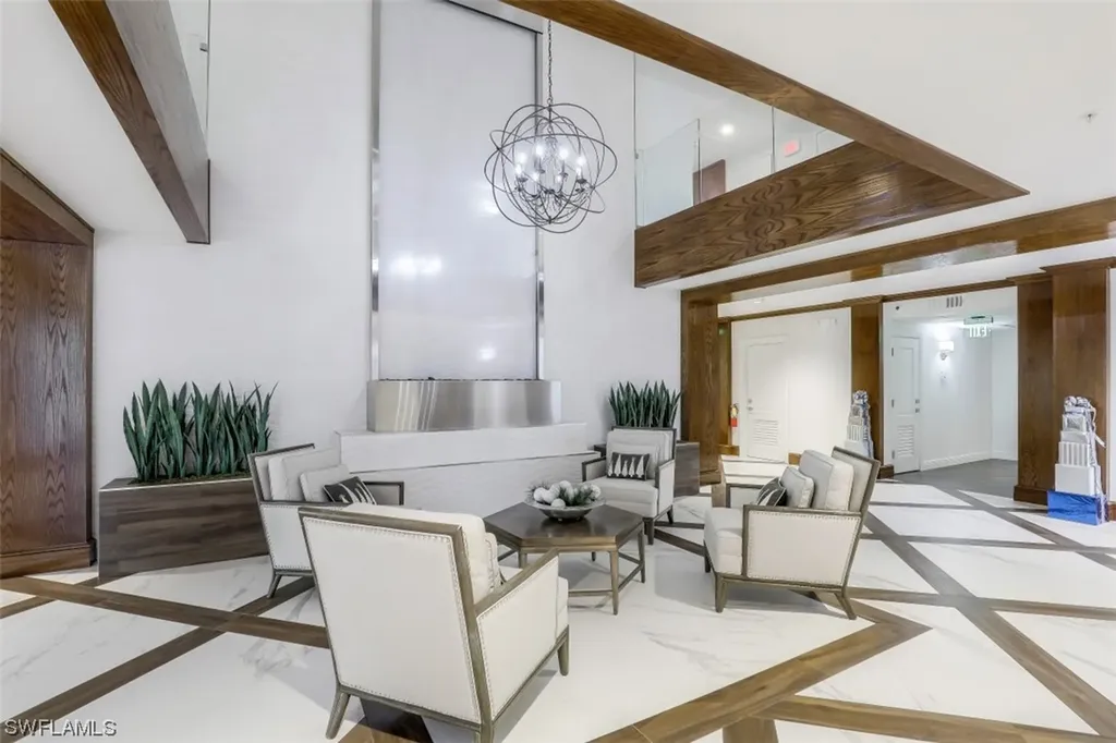 6075 Pelican Bay Boulevard Naples FL 34108