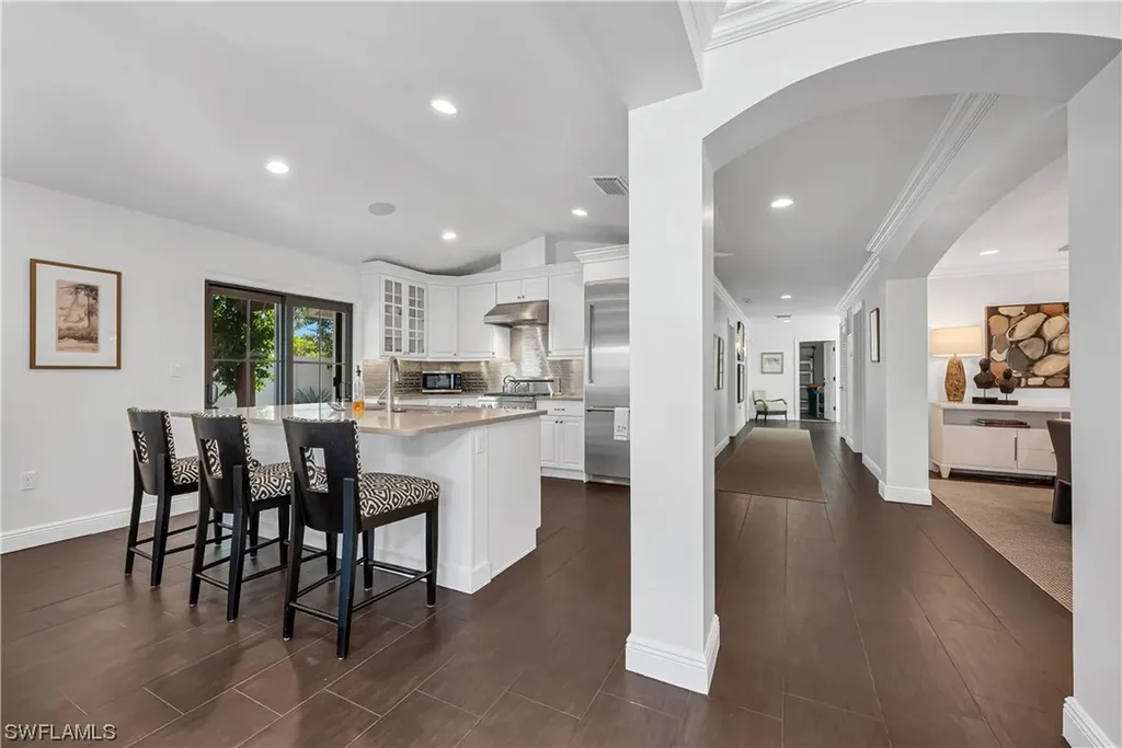 5908 Via Lugano Naples FL 34108