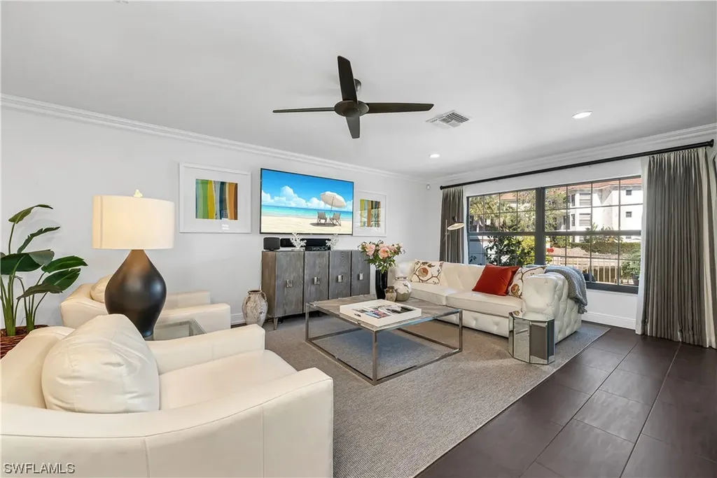 5908 Via Lugano Naples FL 34108