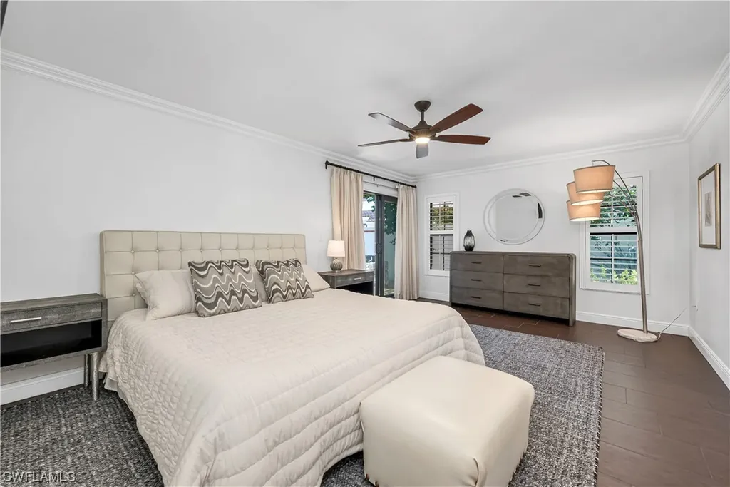 5908 Via Lugano Naples FL 34108