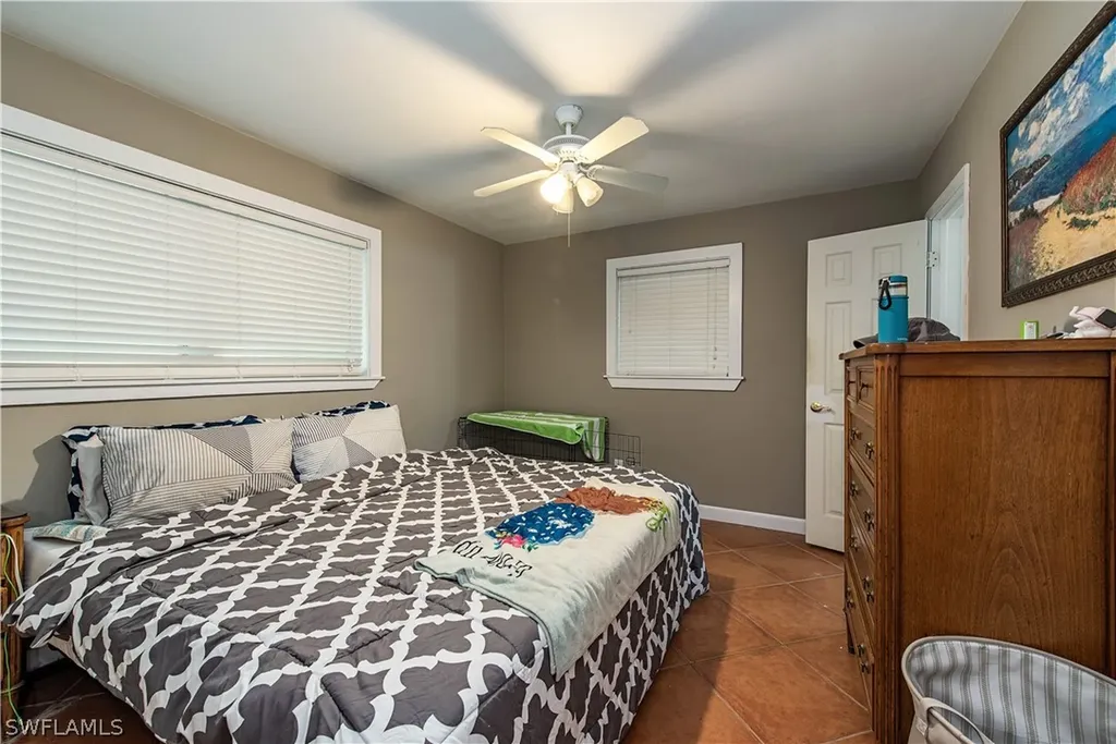1360 11th Court N Naples FL 34102