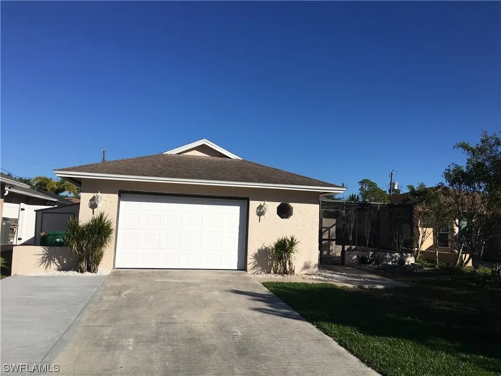 731 106th Avenue N Naples FL 34108