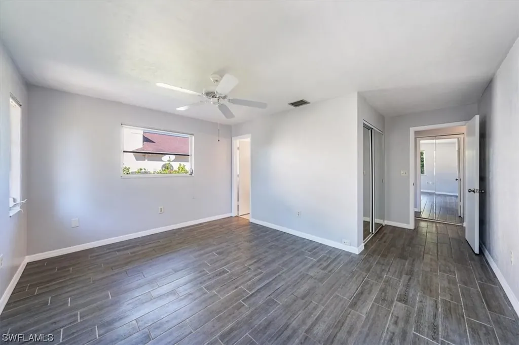 9655 Sussex Street Naples FL 34109