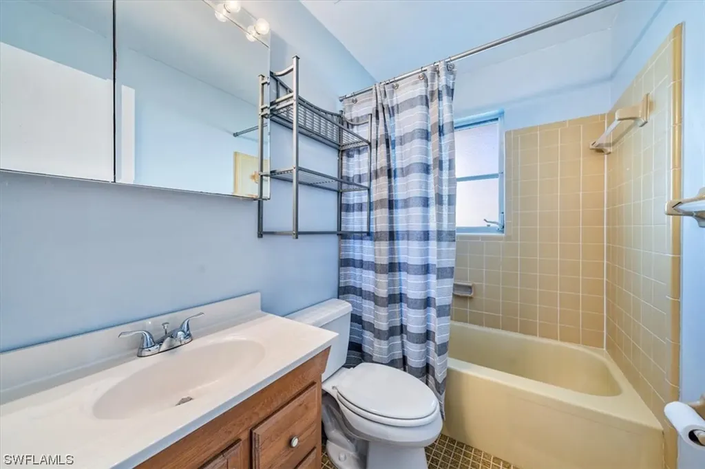 9655 Sussex Street Naples FL 34109