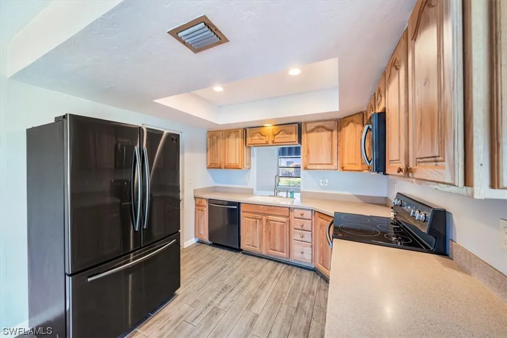 9655 Sussex Street Naples FL 34109
