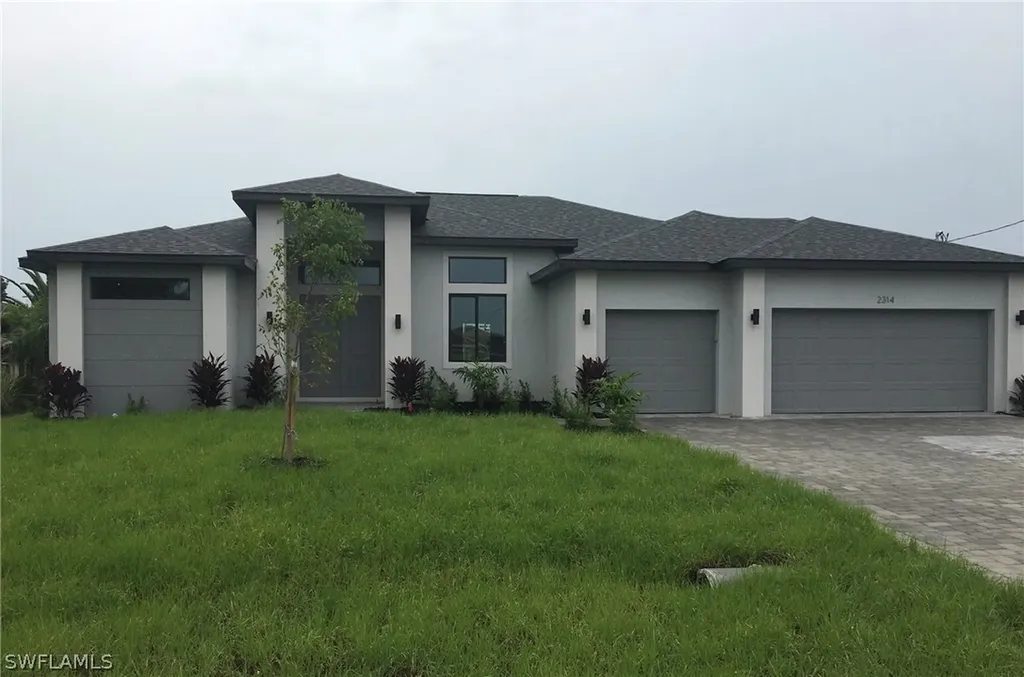 1245 SW 18th Court Cape Coral FL 33991