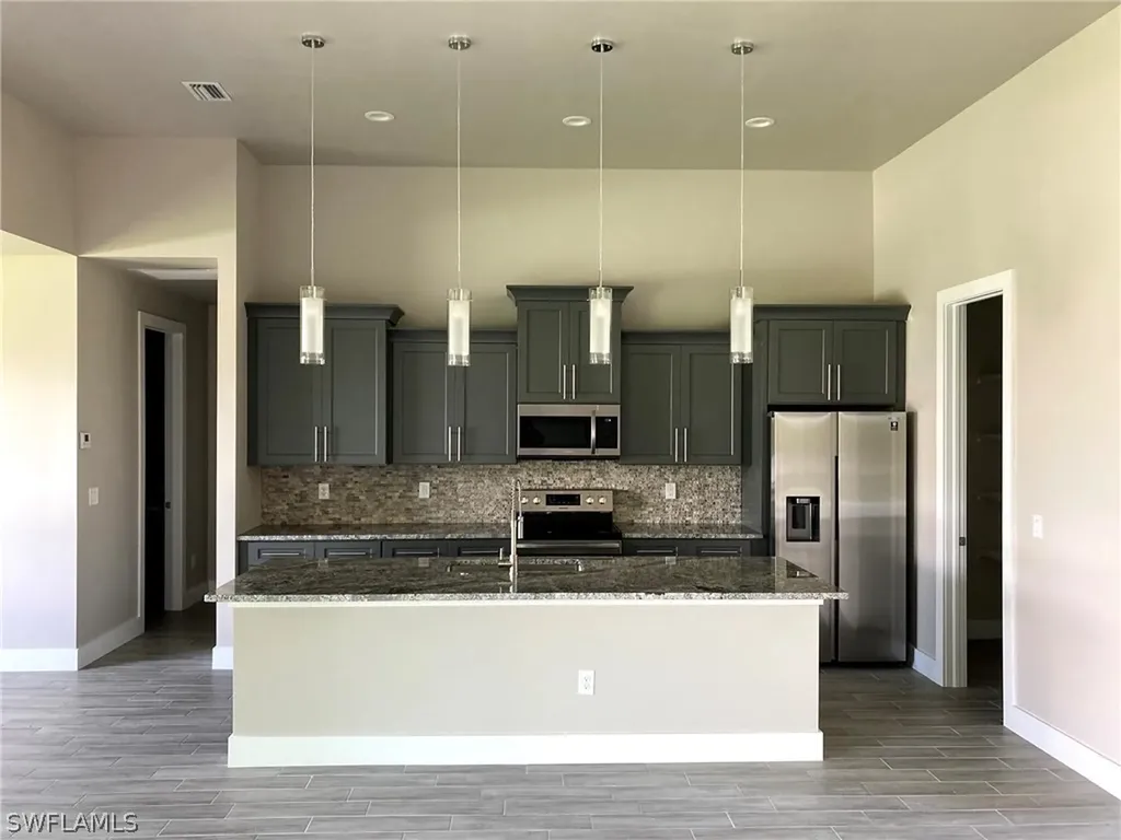 1245 SW 18th Court Cape Coral FL 33991
