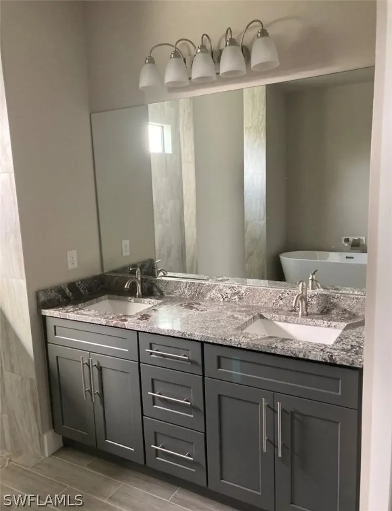 1245 SW 18th Court Cape Coral FL 33991