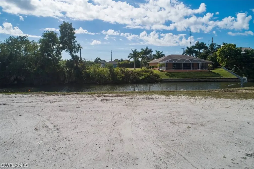 1918 SW 30th Terrace Cape Coral FL 33914