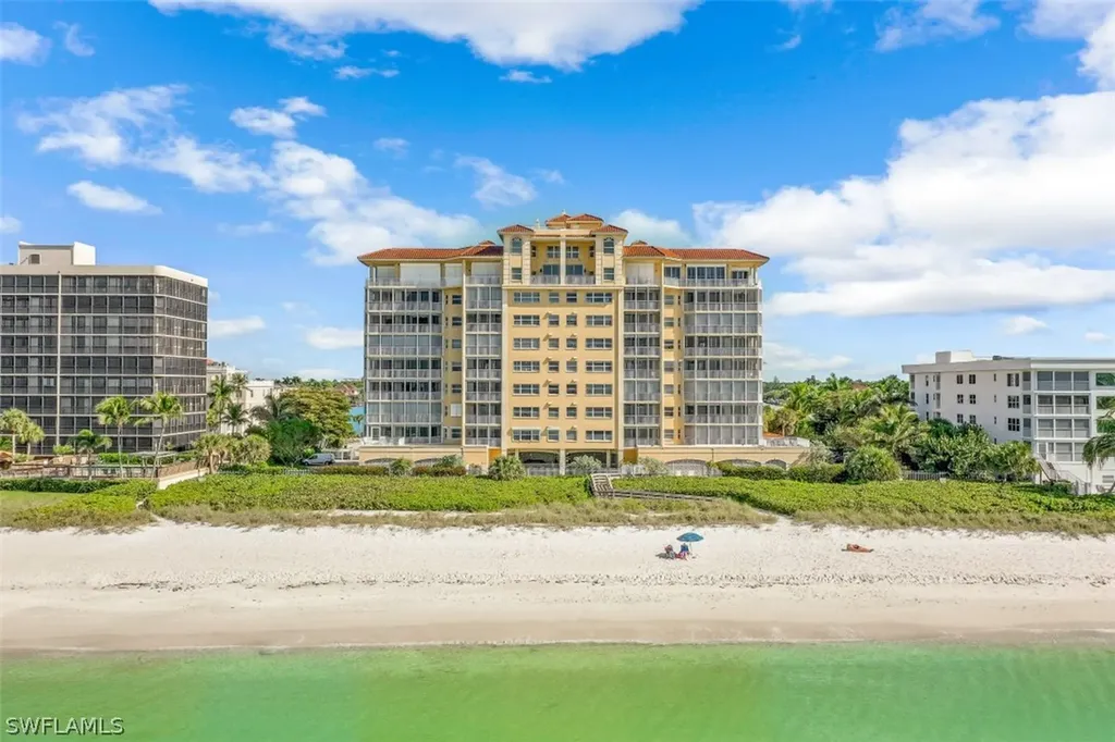 9577 Gulf Shore Drive Naples FL 34108