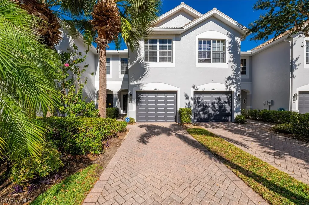 Naples FL, 15483 Marcello Circle, Unit 222