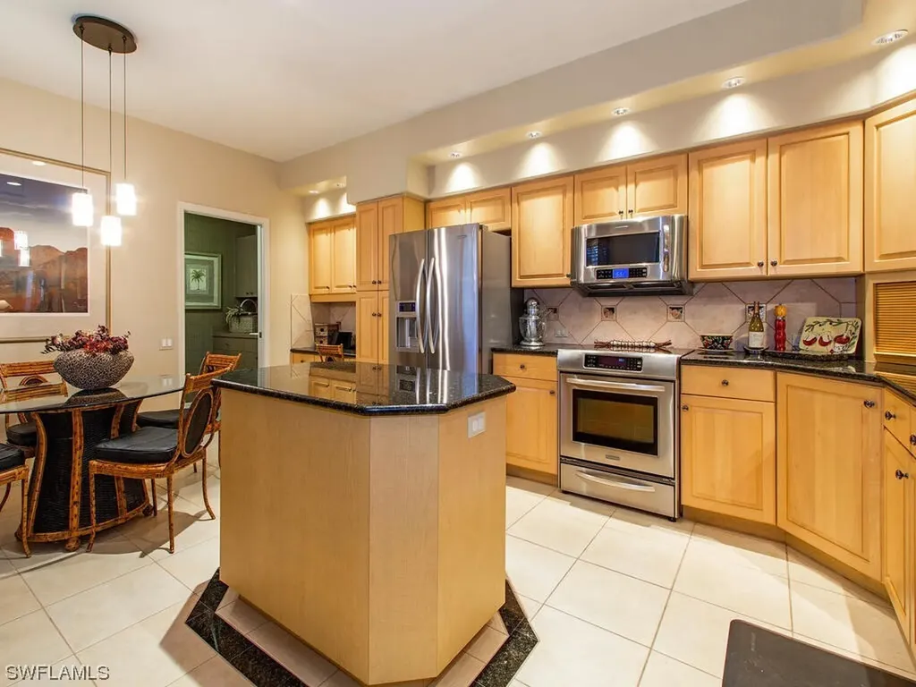 5905 Ashford Lane Naples FL 34110